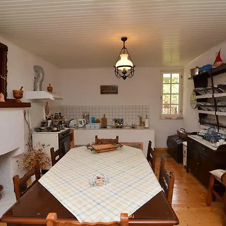 Villa Erigonissimirishouse Perachori