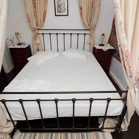 Villa Erigonissimirishouse Perachori