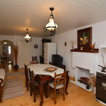 Erigonissimirishouse * Perachori
