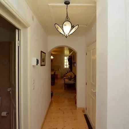 Erigonissimirishouse Villa
